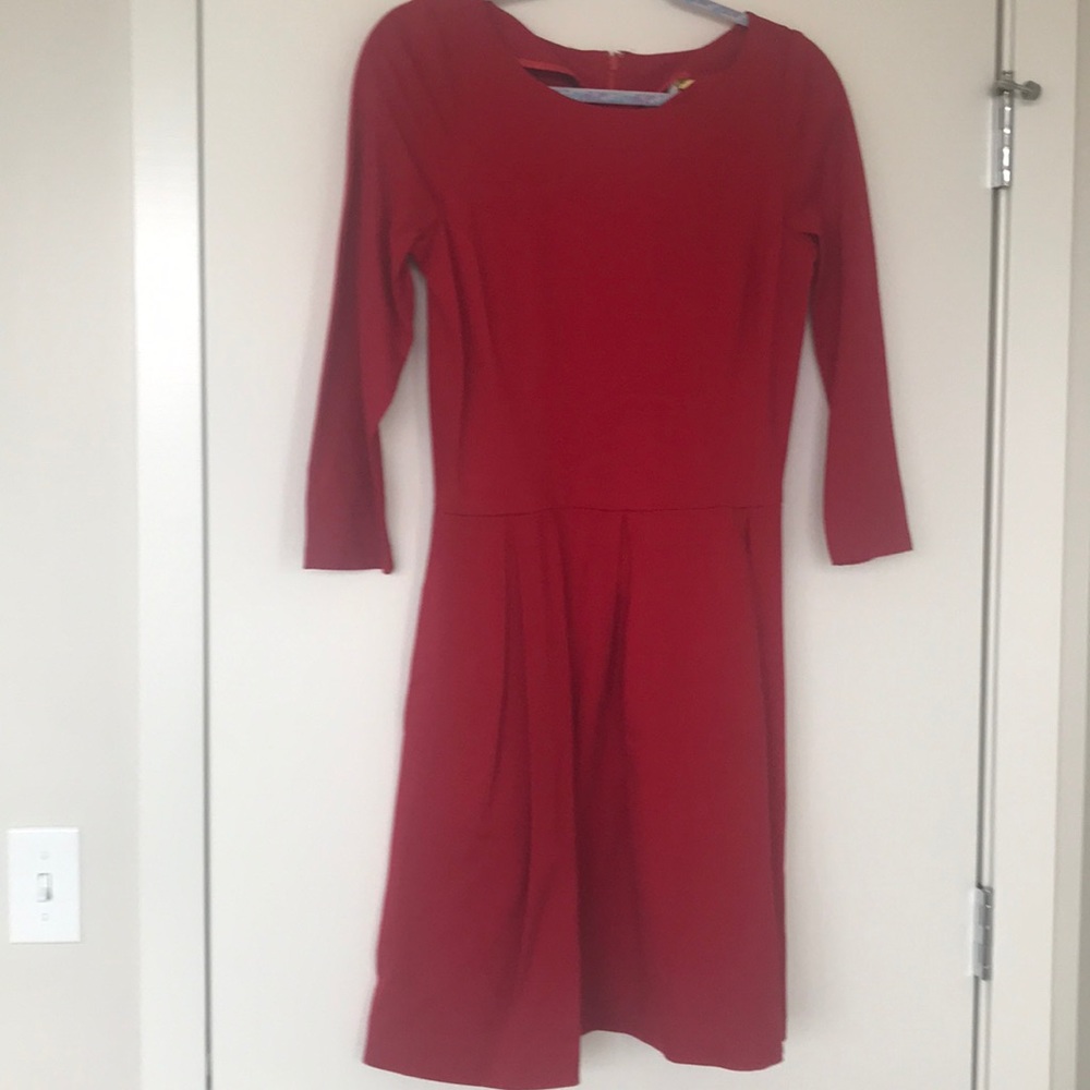 Banana Republic Red quarter length dress